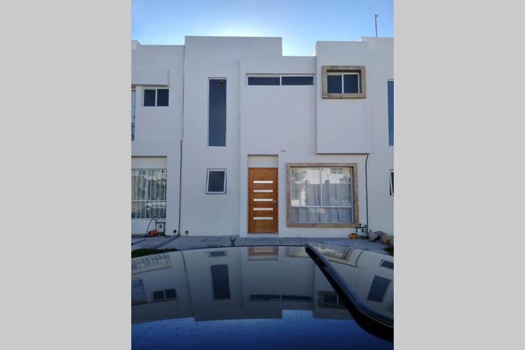 Casa en privada frente zona industrial