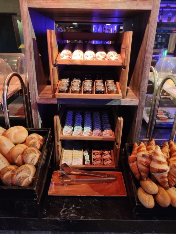 Hotel Sebastians - Resim 32