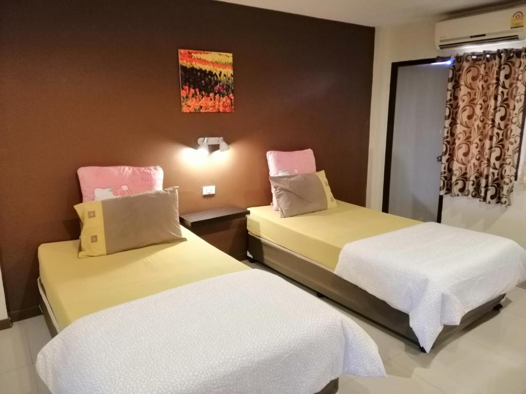 ศรีกรุงดีลักซ์โฮเตล - Deluxe Twin Room
