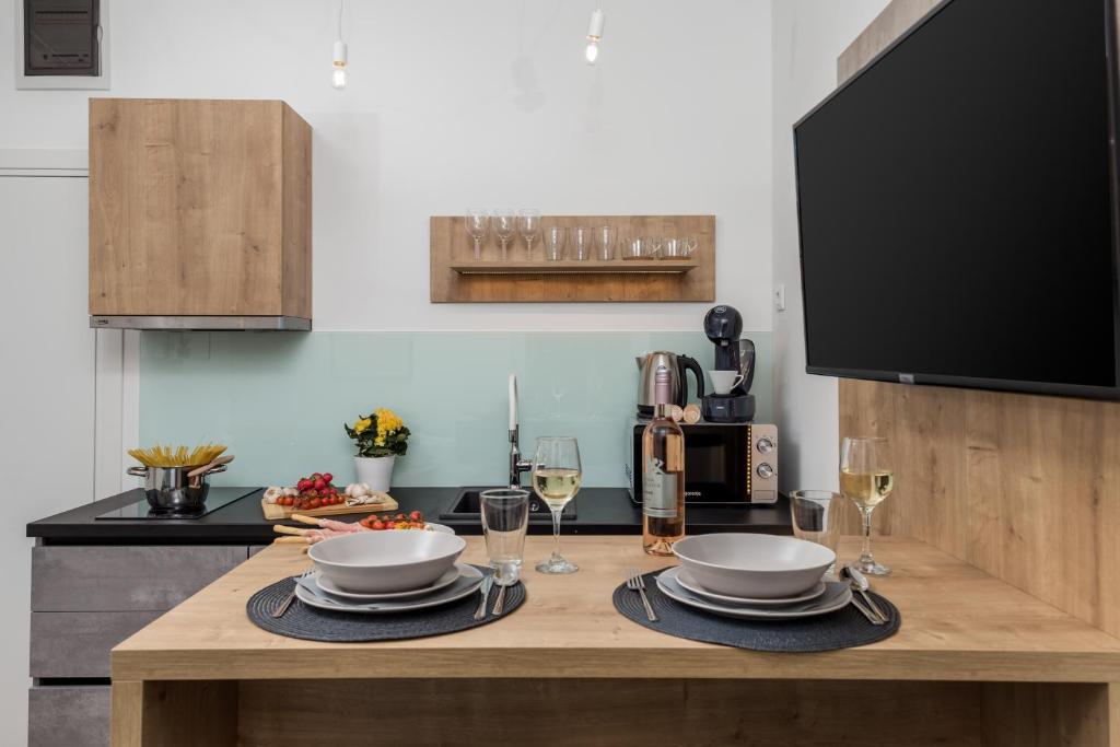 Saint Vitus Apartments with balcony - 13