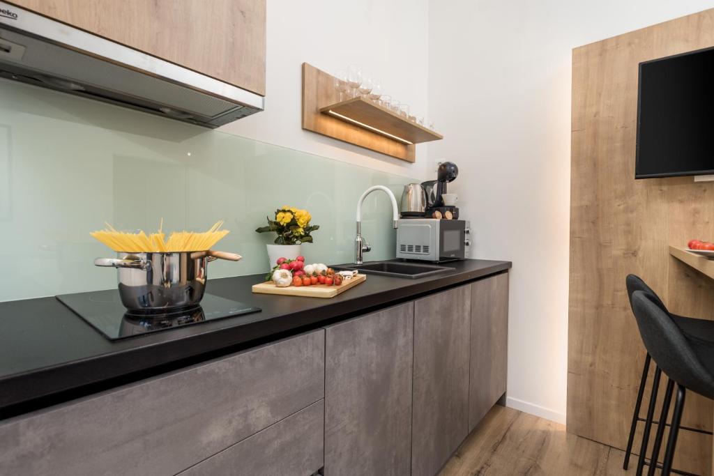 Saint Vitus Apartments with balcony - 11