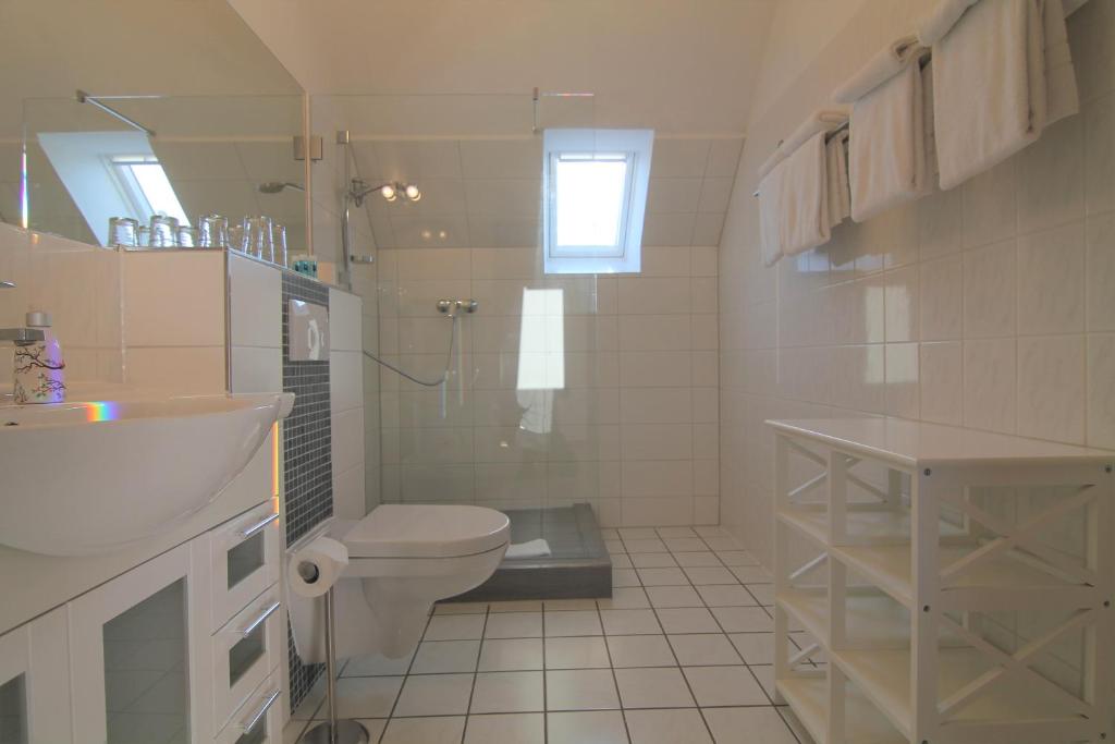 Landhotel garni zur Linde - Vierfachzimmer Mit Bad