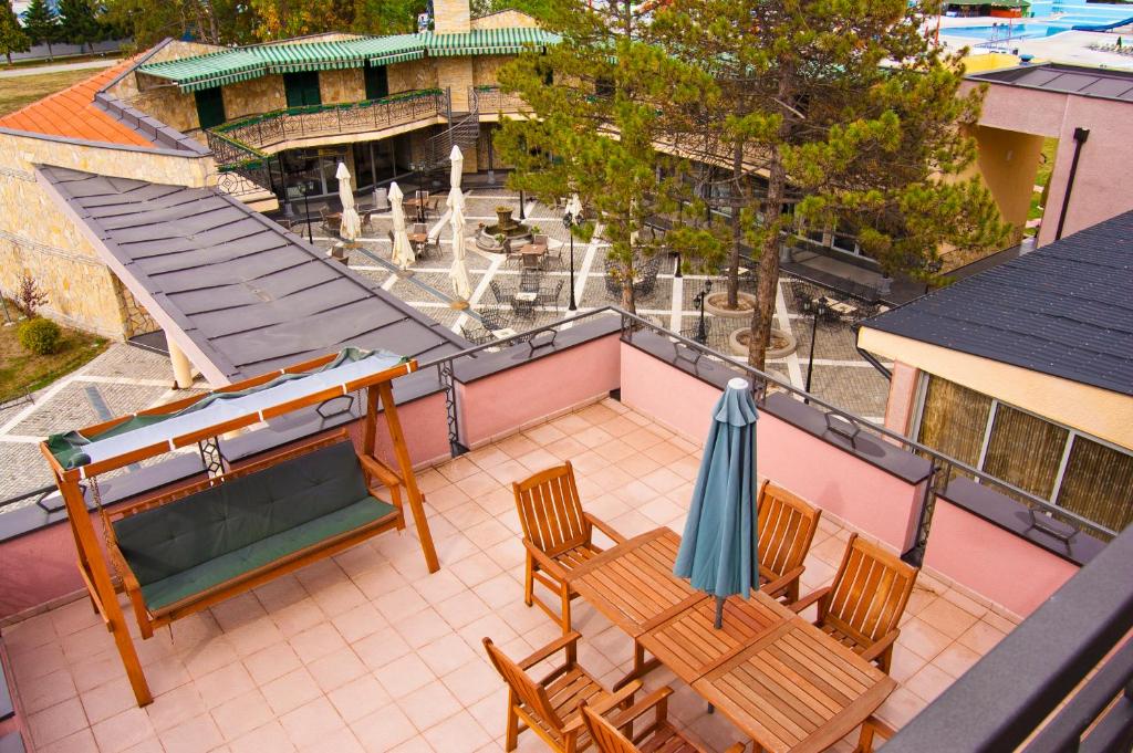 Balkón nebo terasa v ubytování Hill Hotel Wellness & Spa