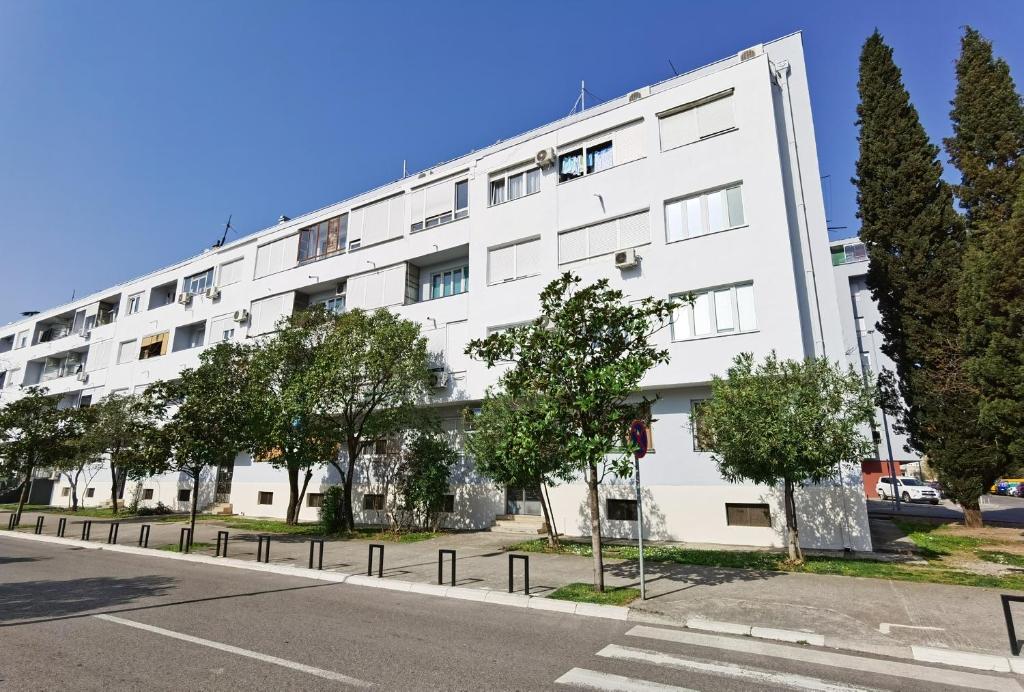 Luxury apartment Podgorica - 18