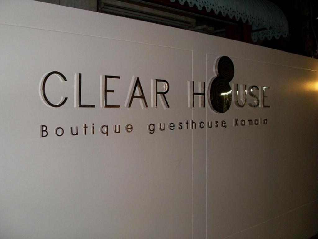 Certifikát, hodnocení, plakát nebo jiný dokument vystavený v ubytování Clear House Phuket