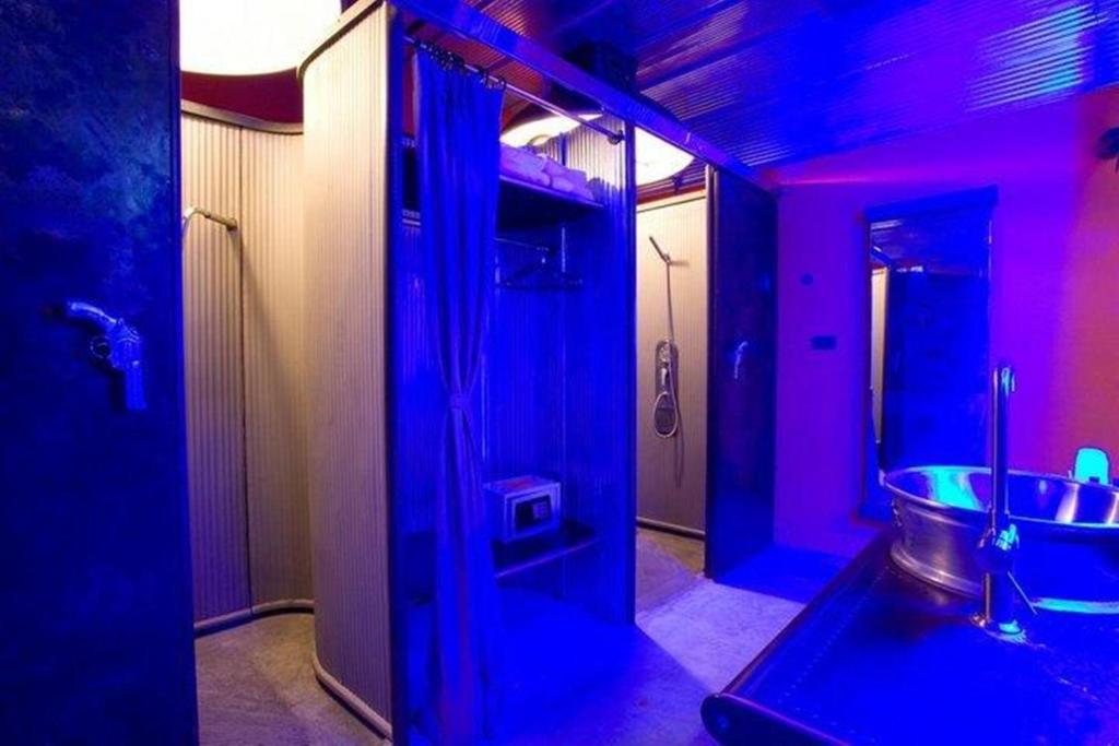 Nicky's Handlebar - Resim 3