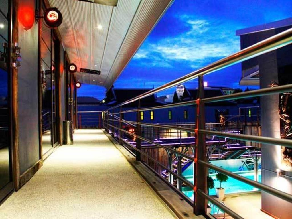 Nicky's Handlebar - Resim 26