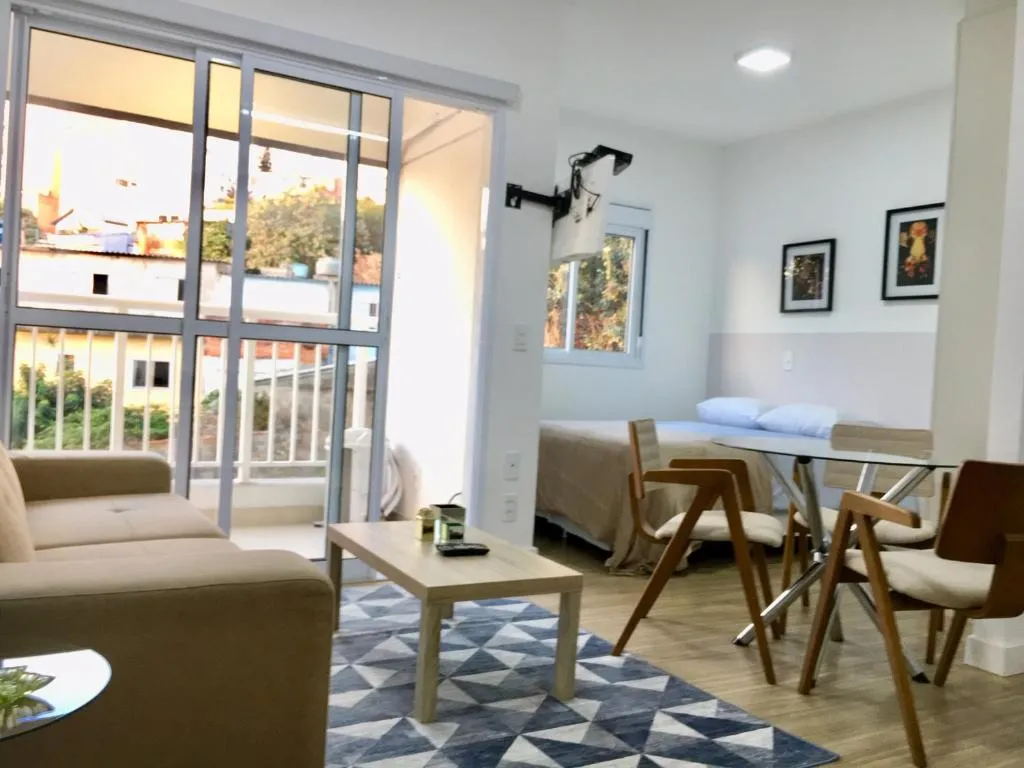 VILA MADALENA By Mob Inn PISCINA AC GYN WIFI METRÔ, Sao Paulo, Brazil
