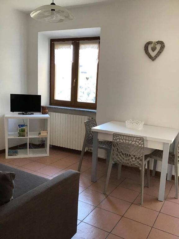 TV a/nebo společenská místnost v ubytování Casa Bine