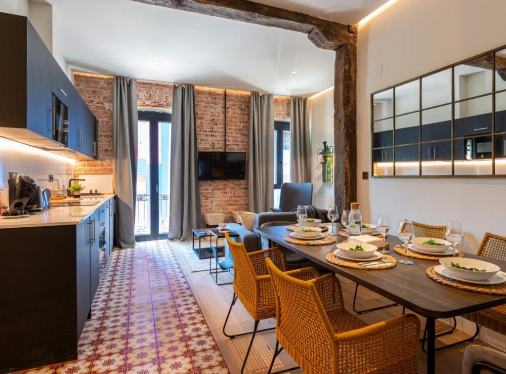 Class Bilbao AC by Staynnapartments