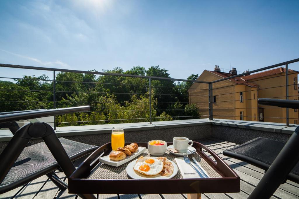 Jídlo v hotelu nebo okolí