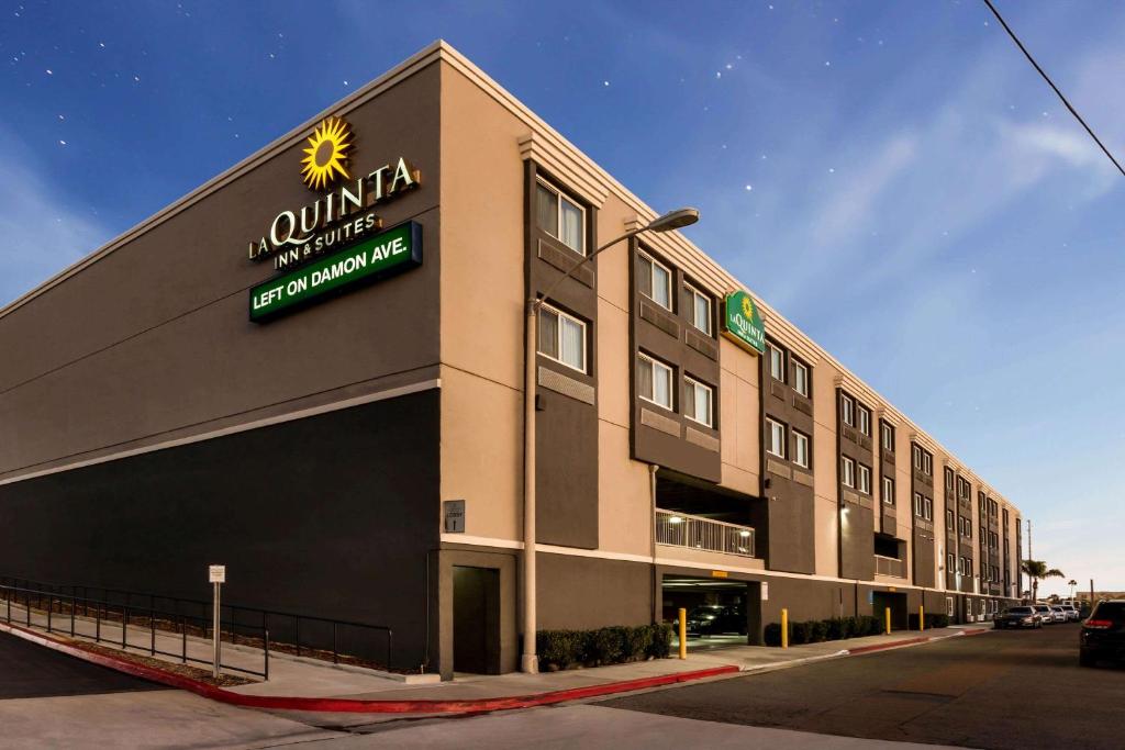 La Quinta by Wyndham San Diego Mission Bay photo