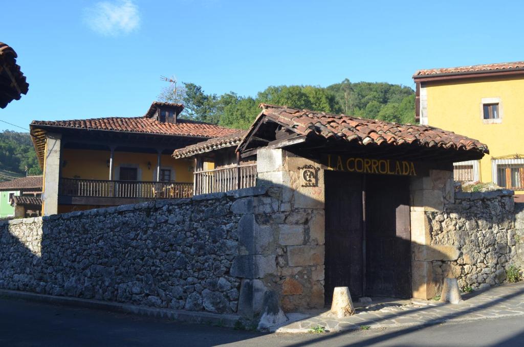 a building on the side of a road at La Corrolada in Avín
