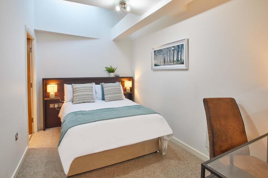 Host & Stay - No 7 Regent House - Housity