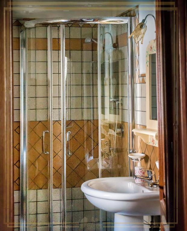 Koupelna v ubytování B&b La Giara