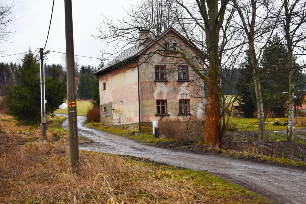 Budova, kde se prázdninový dům nachází