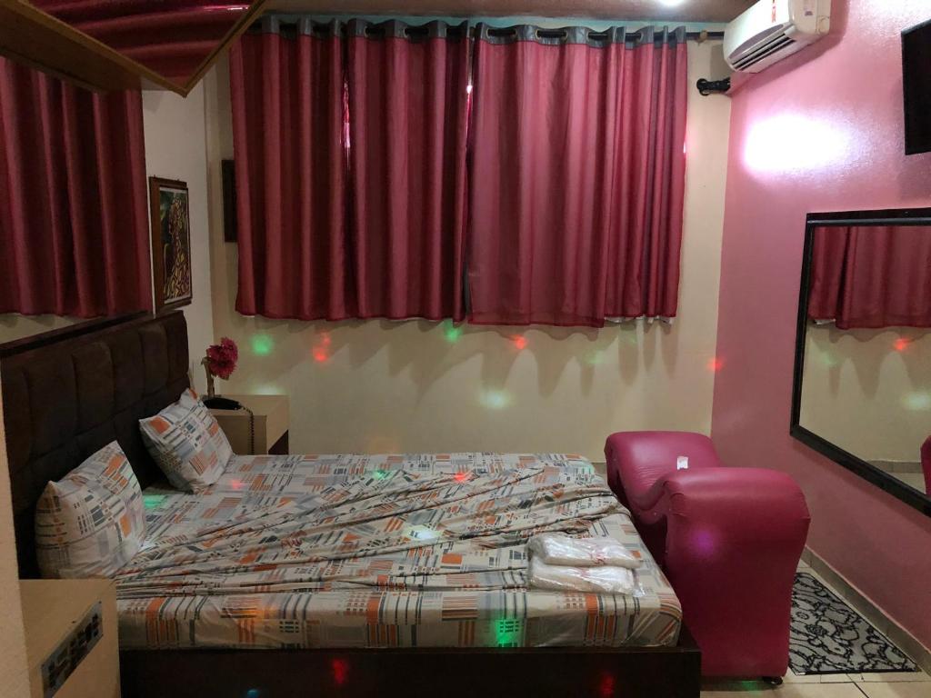  HOTEL MEDIEVAL