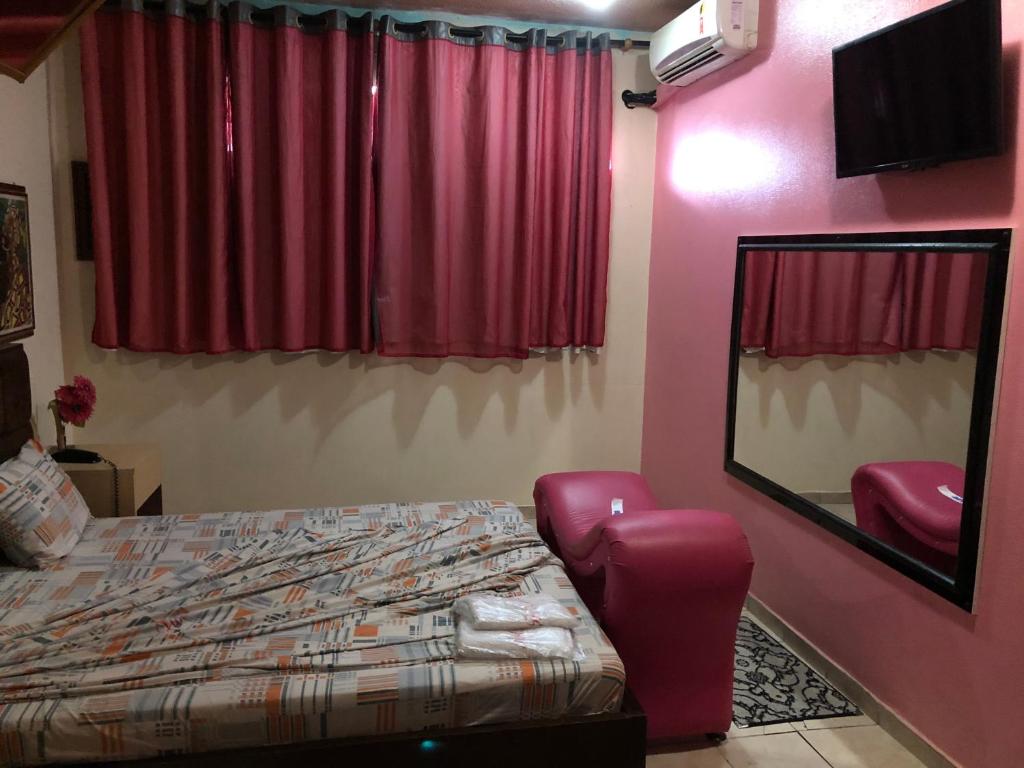  HOTEL MEDIEVAL