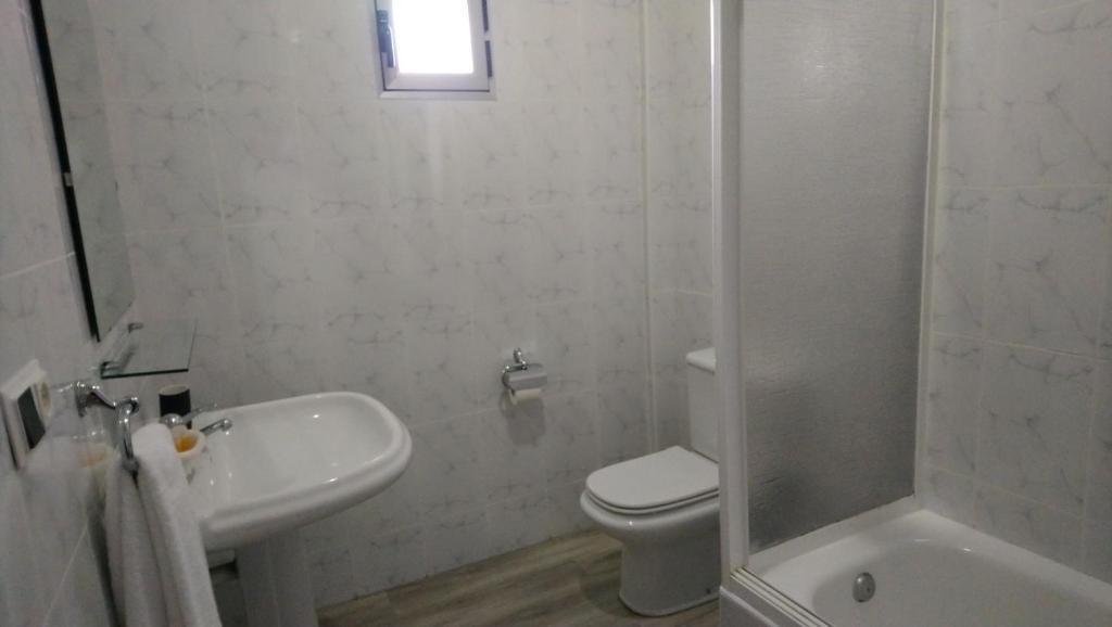 Koupelna v ubytování Hostal "Los Chanos el Ruso"
