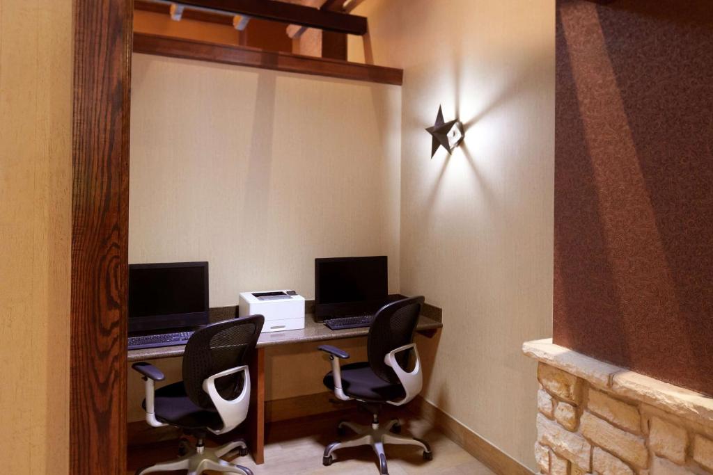 Hyatt Place Fort Worth Stockyard photo