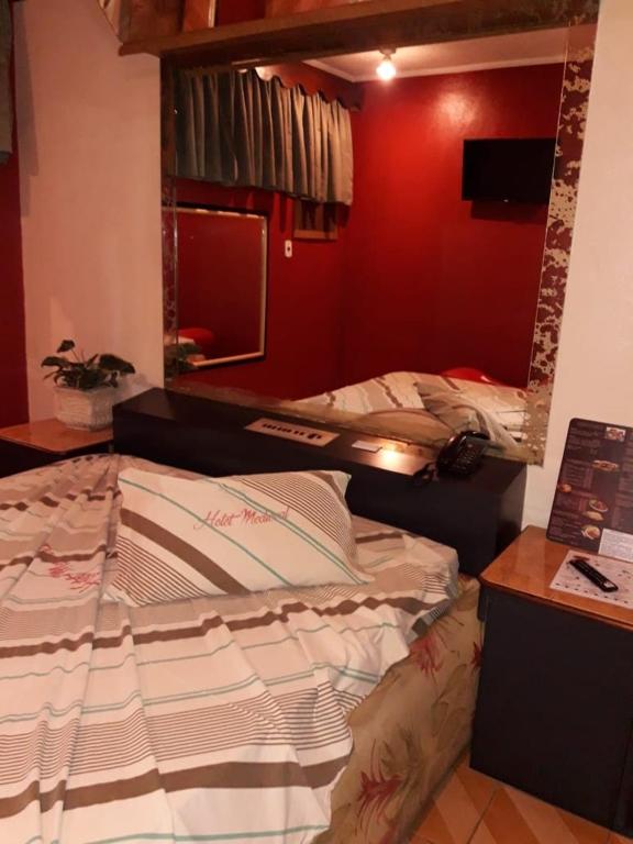  HOTEL MEDIEVAL
