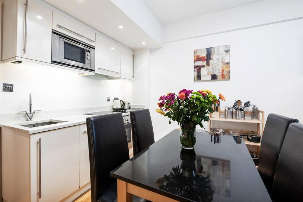 Apartment 105 - Nell Gwynn House, Chelsea