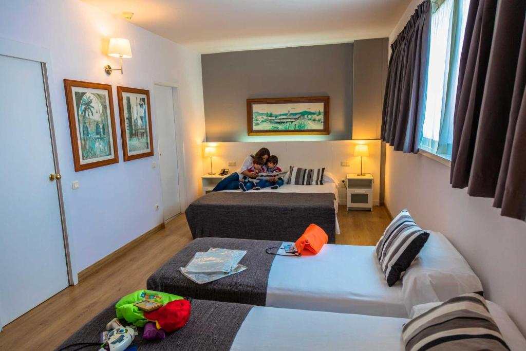 Aparthotel Atenea Barcelona - Resim 36