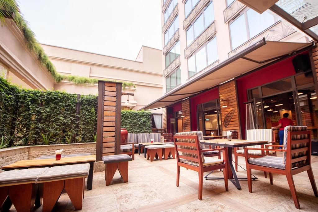 Restaurace v ubytování Nairobi Serena Hotel