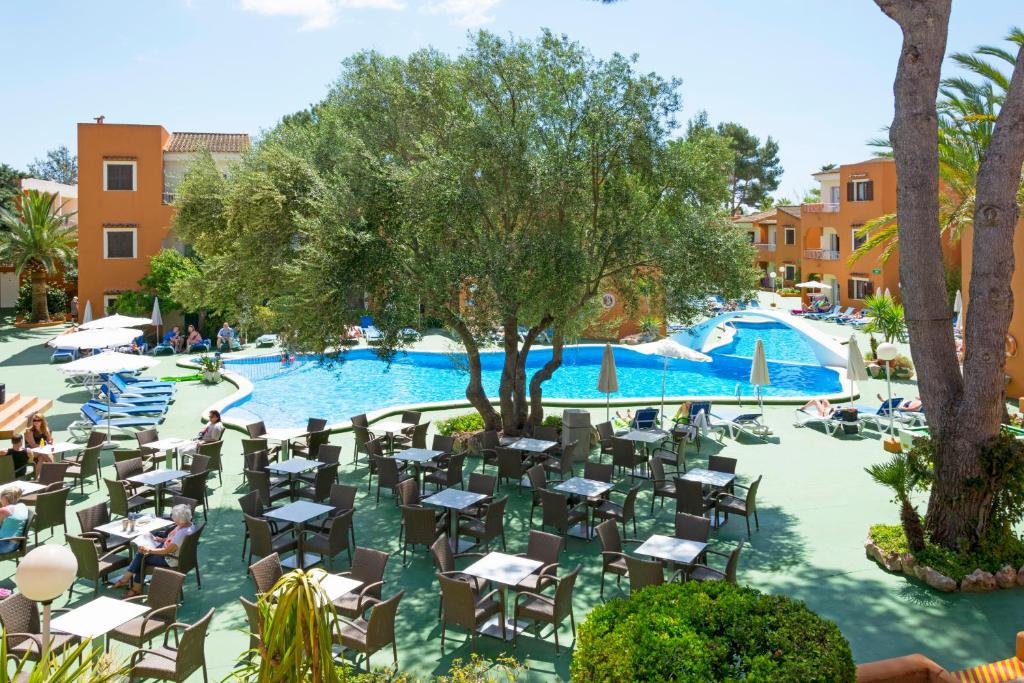 Piscina en o cerca de HSM Club Torre Blanca