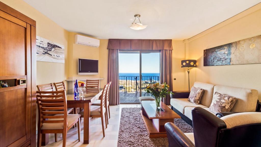 Macdonald La Ermita Resort - 10