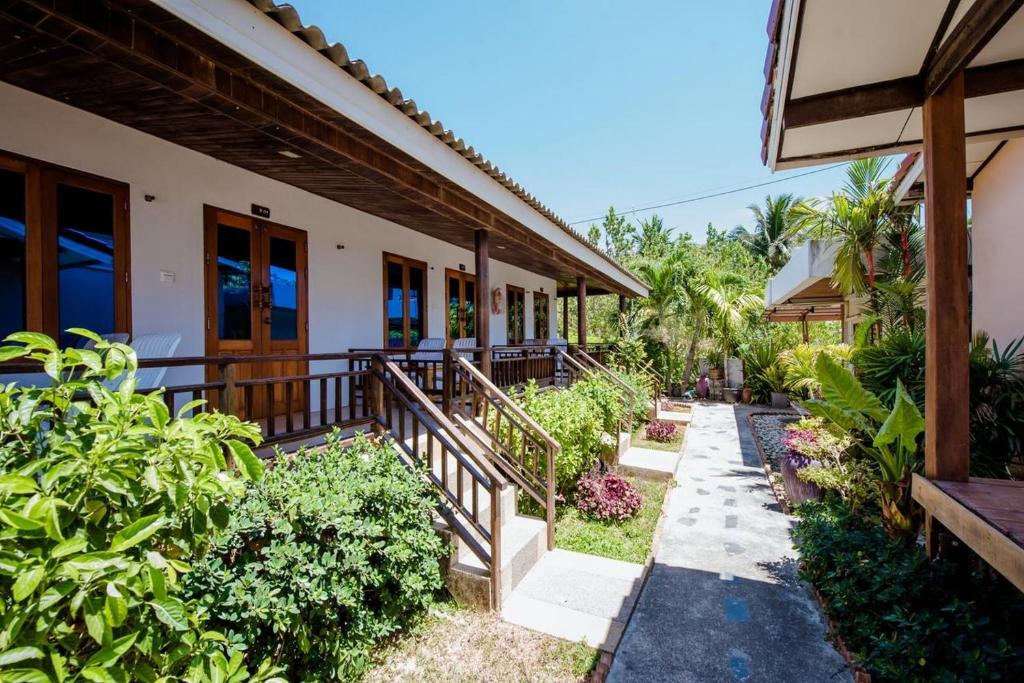 Zahrada ubytování Baan Rabieng Resort