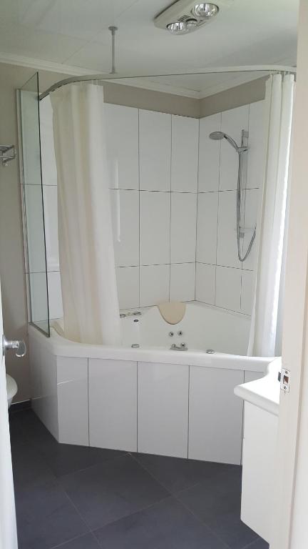 Grove Park Motor Lodge - Resim 18