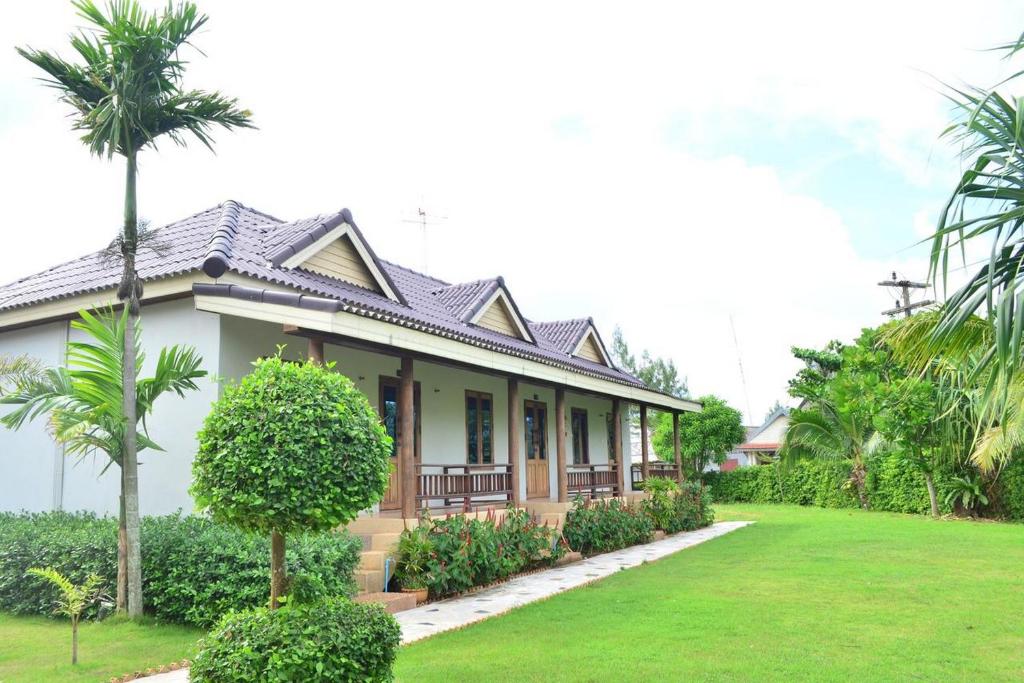 Zahrada ubytování Baan Rabieng Resort