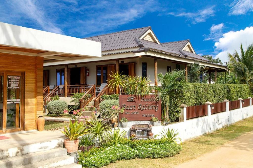 Zahrada ubytování Baan Rabieng Resort