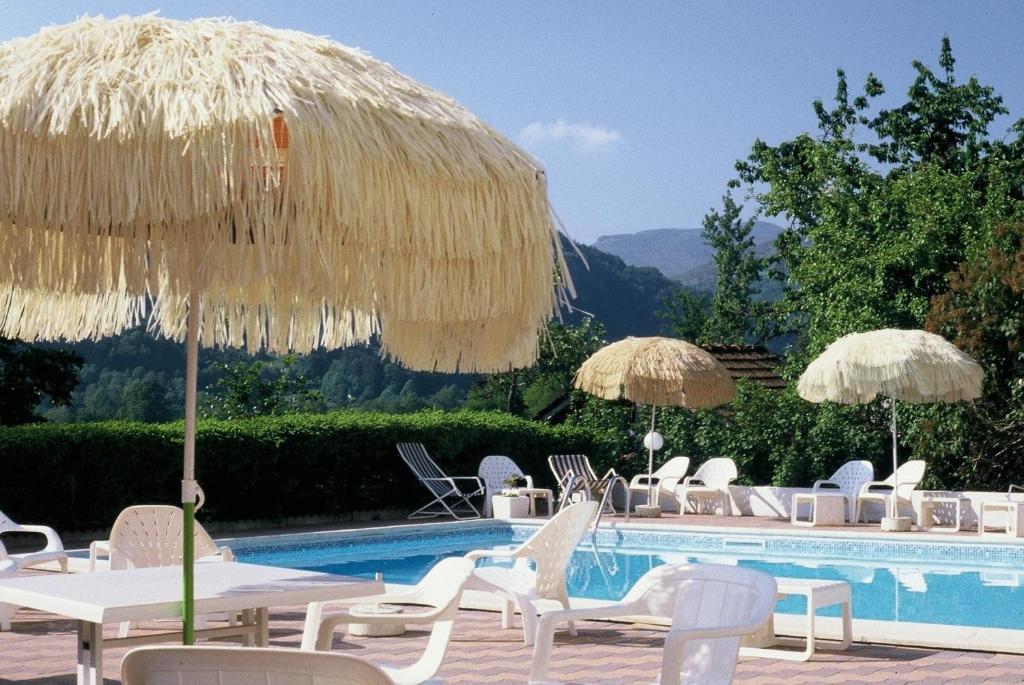Nespecifikovaný výhled na hory nebo výhled na hory při pohledu z hotelu