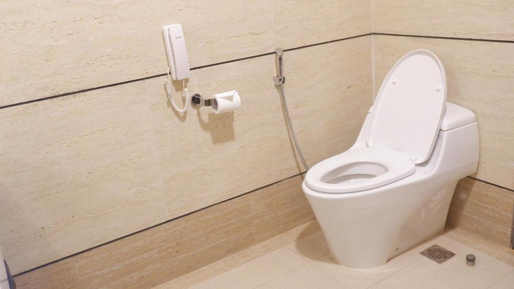 Koupelna v ubytování Royal Palm Hotel & Conference Center Cengkareng