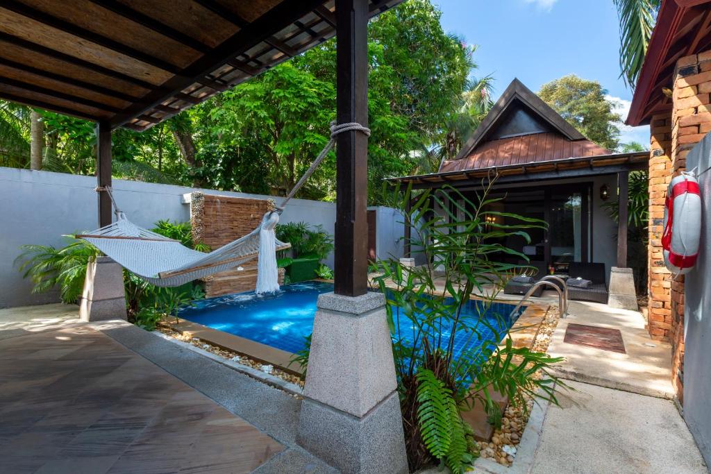 Bazén v ubytování Railay Bay Resort & Spa nebo v jeho okolí