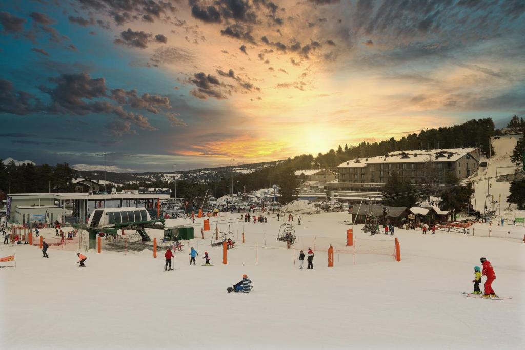 Guitart La Molina Aparthotel & Spa during the winter