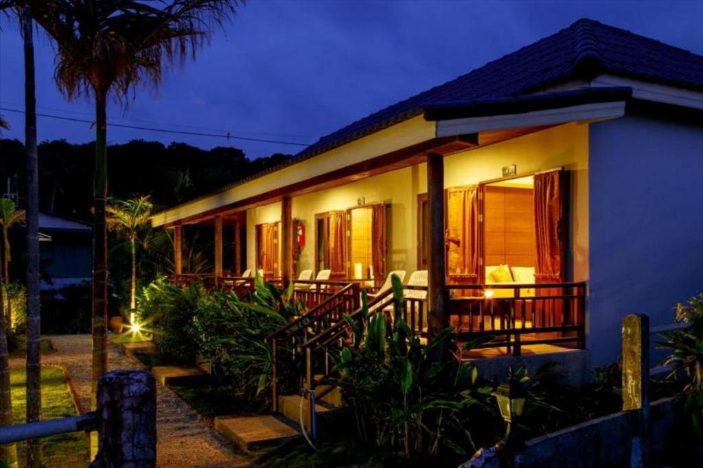 Zahrada ubytování Baan Rabieng Resort