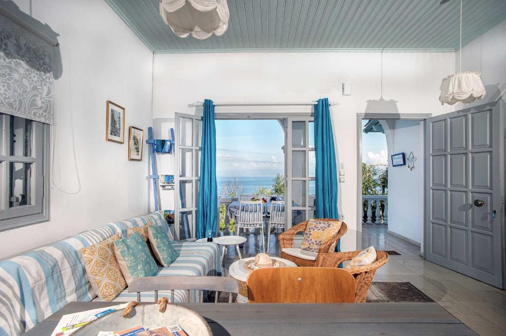 Posezení v ubytování PaxosBlue Suites & Villas