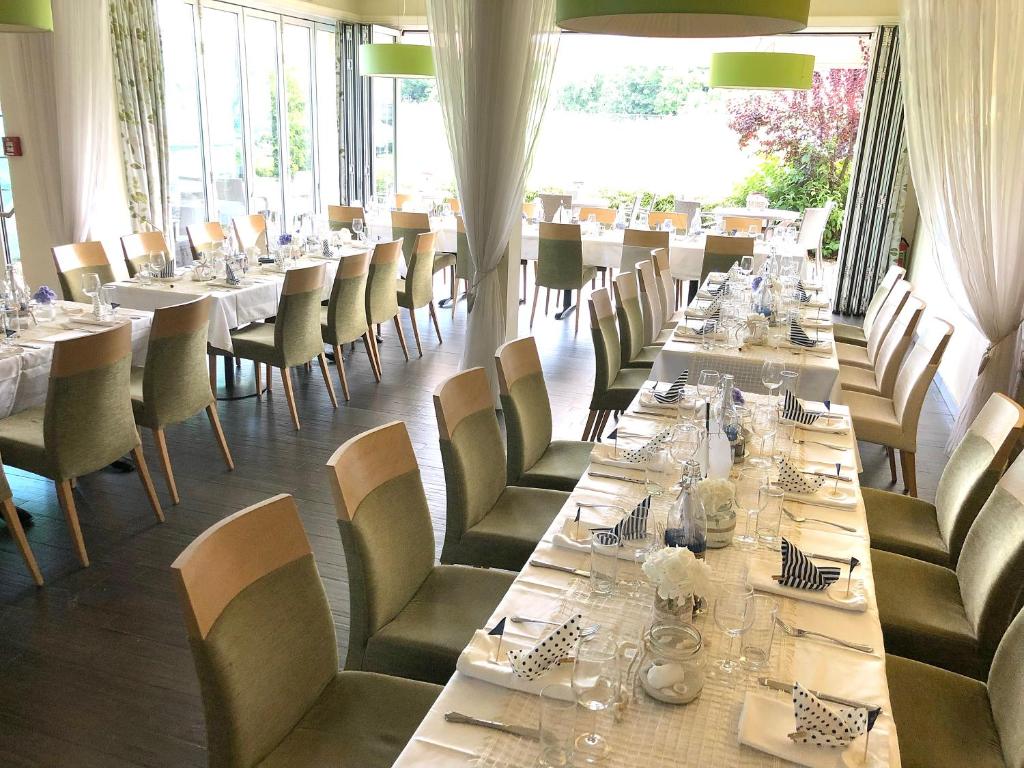 Restaurace v ubytování Hotel Restaurant FIDI