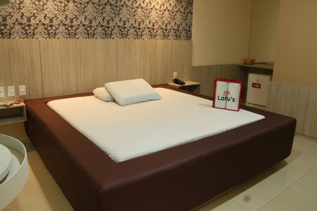 Lotu's Motel