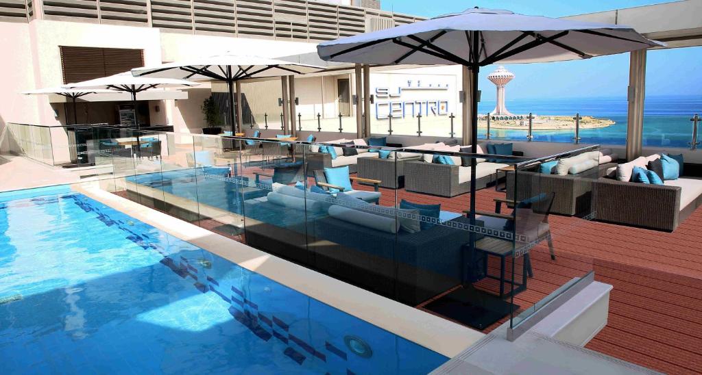 The swimming pool at or close to Centro Corniche Al Khobar by Rotana