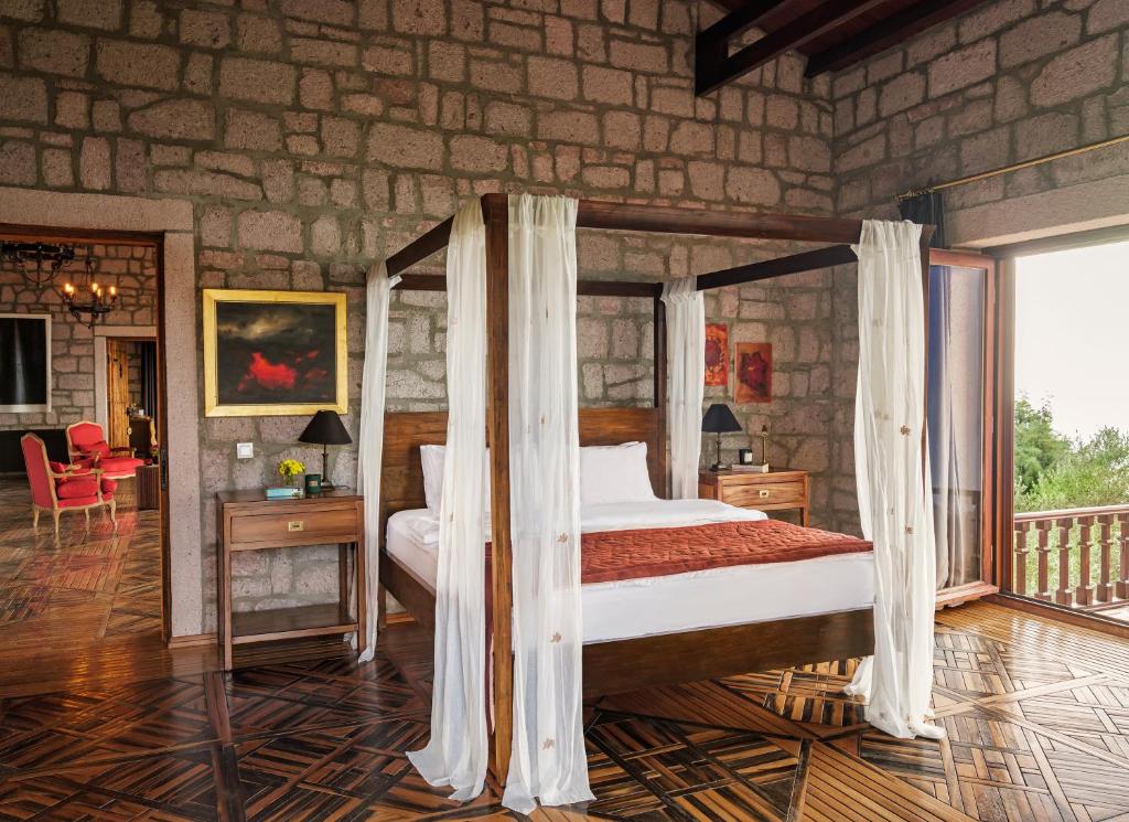 Simurg Inn - Chambre Double De Luxe Avec Balcon Et Vue En Mer
