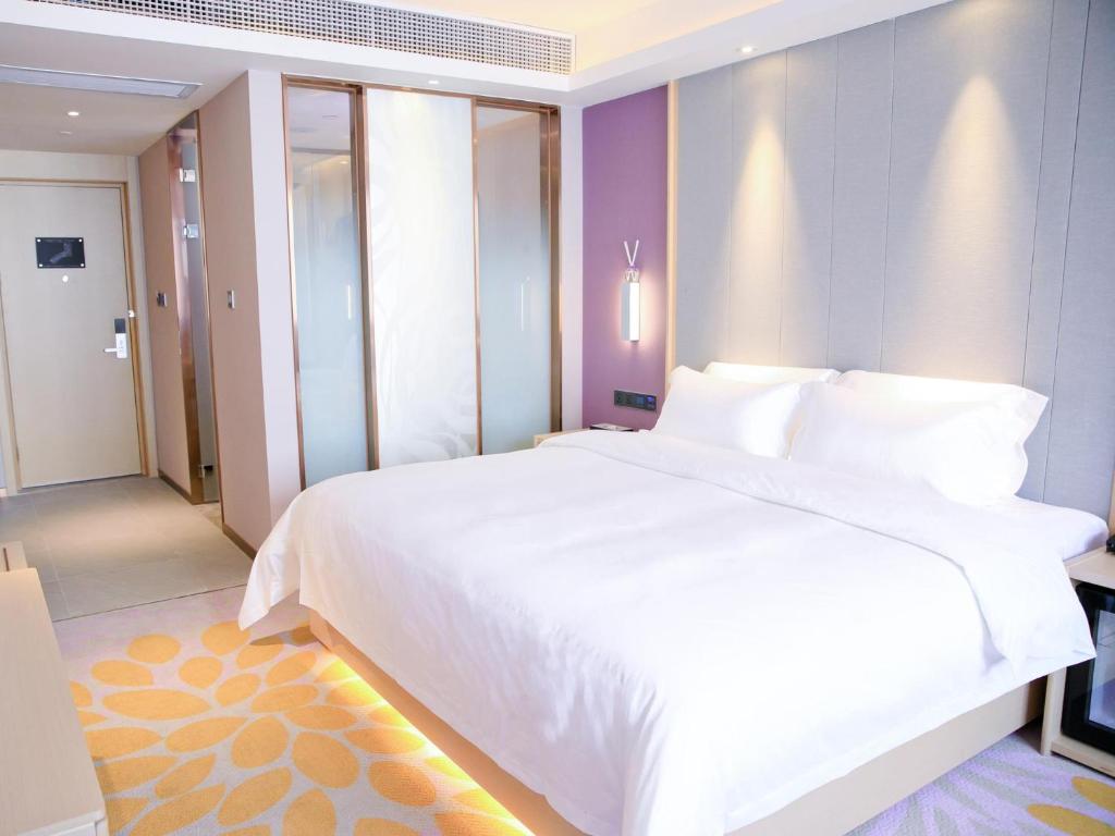 Hotel Ling Bao Rooms: Pictures & Reviews - Tripadvisor