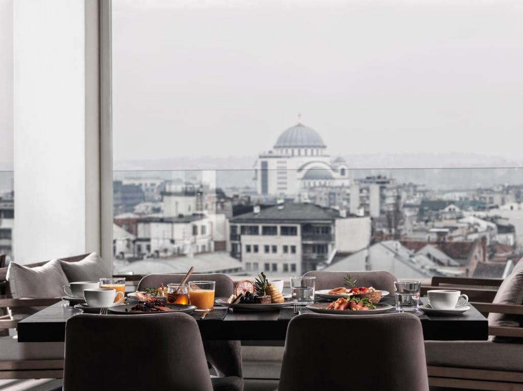 Cibo presso l'hotel o nelle vicinanze