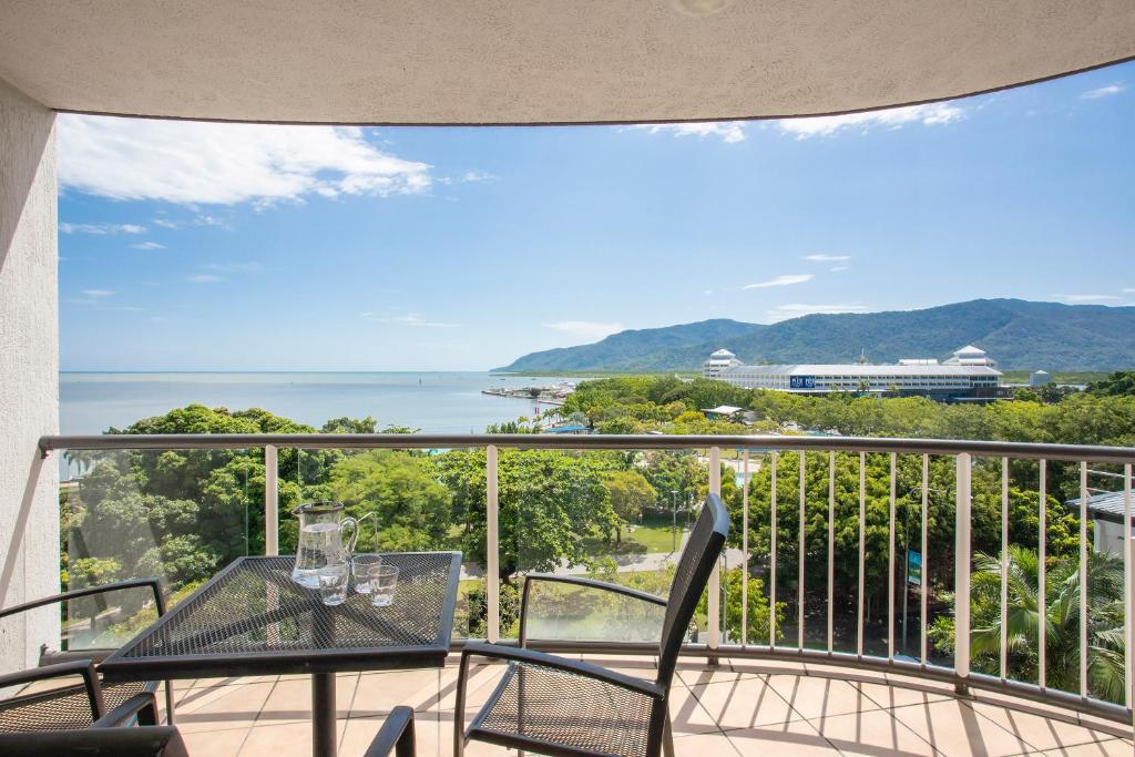 
One-Bedroom Apartment with Ocean View
