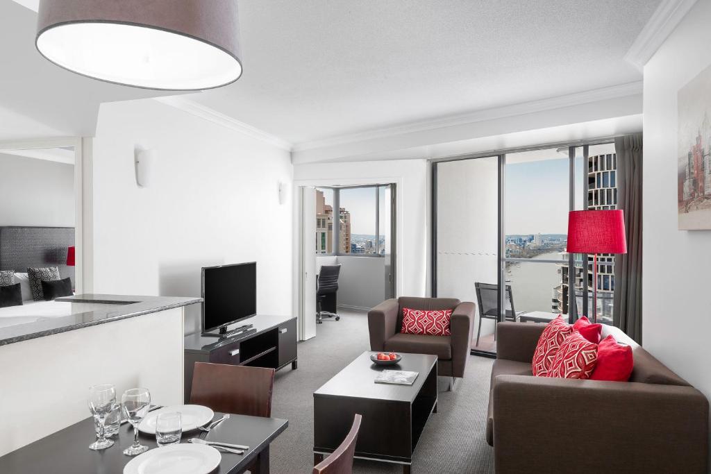 Mantra on Queen - One-Bedroom Apartment With River View