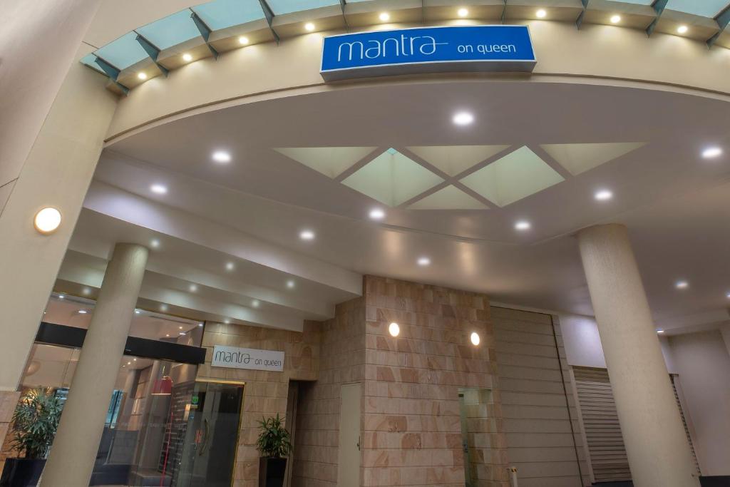 Mantra on Queen - Resim 15