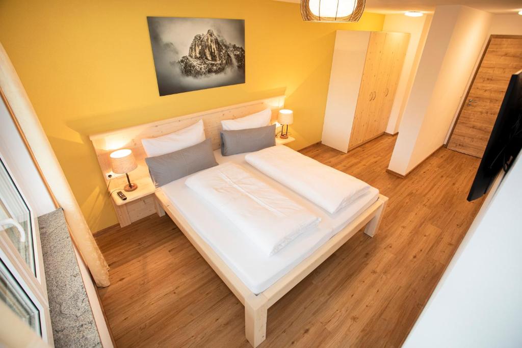 Ferienwohnungen "Zur Wally" - 2